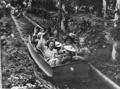 La famille Lanz de Bienne à la Landi 1939 à Zurich