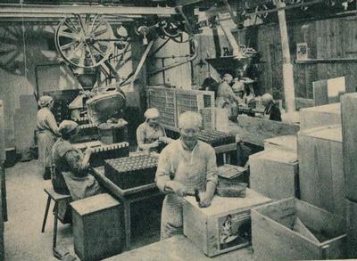 Une salle d'emballage de l'entreprise Schnyder S.A.