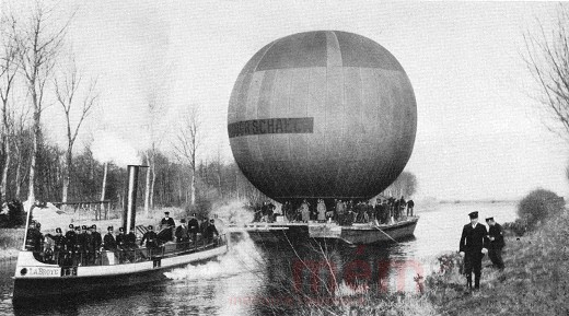 Transport eines Ballons durch den Zihlkanal, 1915