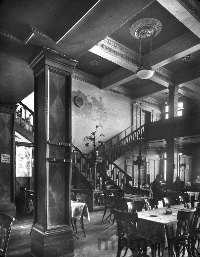 Buffet de gare, vers 1930