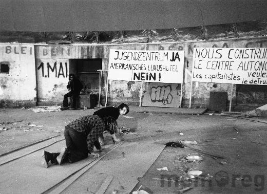 Dans la coupole, qui sera le CAJ de Bienne, en 1971