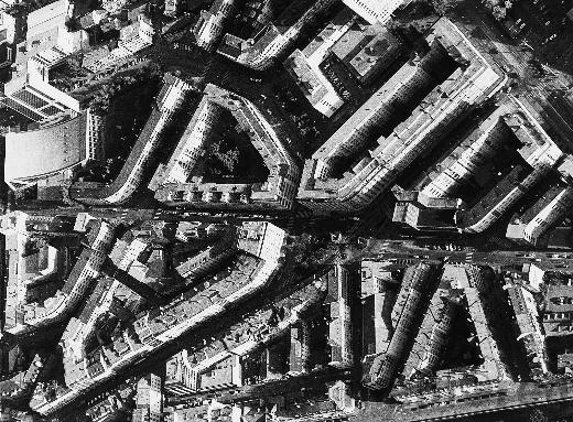 Guisanplatz in Biel aus der Vogelschau, um 1980