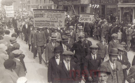 Die Sozialdemokratische Partei an der Kundgebung zum 1. Mai in Biel, 1930