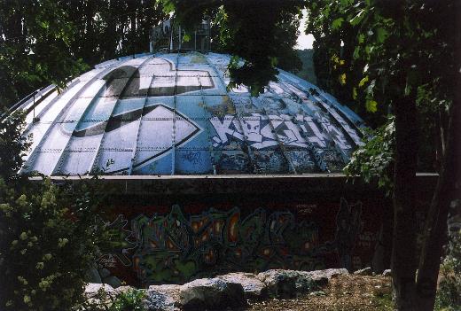 La Coupole du Centre Autonome de Jeunesse à Bienne, en 1999