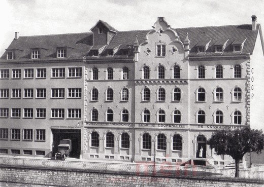 Le bâtiment administratif de la Société Coopérative de Consommation de Bienne, vers 1945